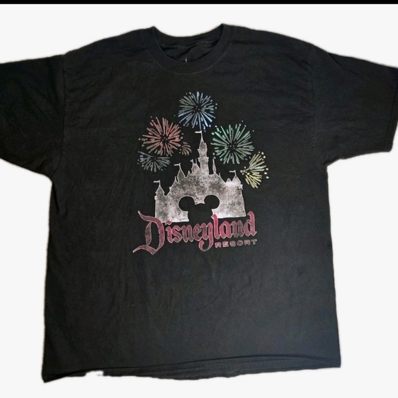 DISNEY PARKS Disneyland Resort T-Shirt XXL Black Castle Fireworks Mickey Authent - Picture 1 of 5